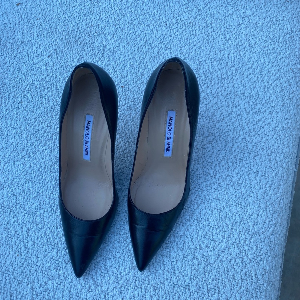 Manolo Blahnik size:-37 Made in Italy